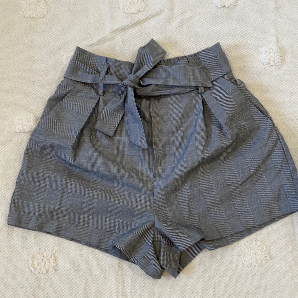 FOREVER 21 SHORTS